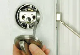 Amber Locksmith Store Valley Village, CA 818-738-7927 - Lock-replace